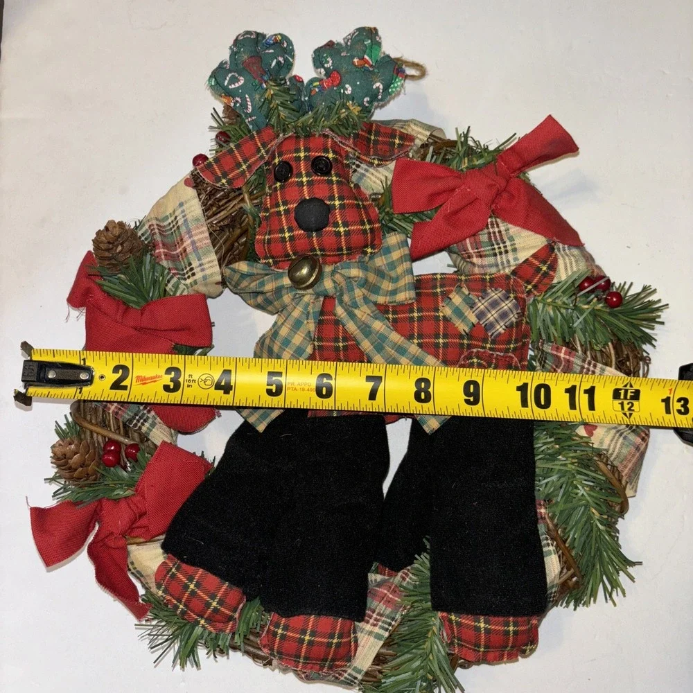 Vintage Rustic Style Reindeer Christmas Wreath Plaid Patchwork Pinecones Decor